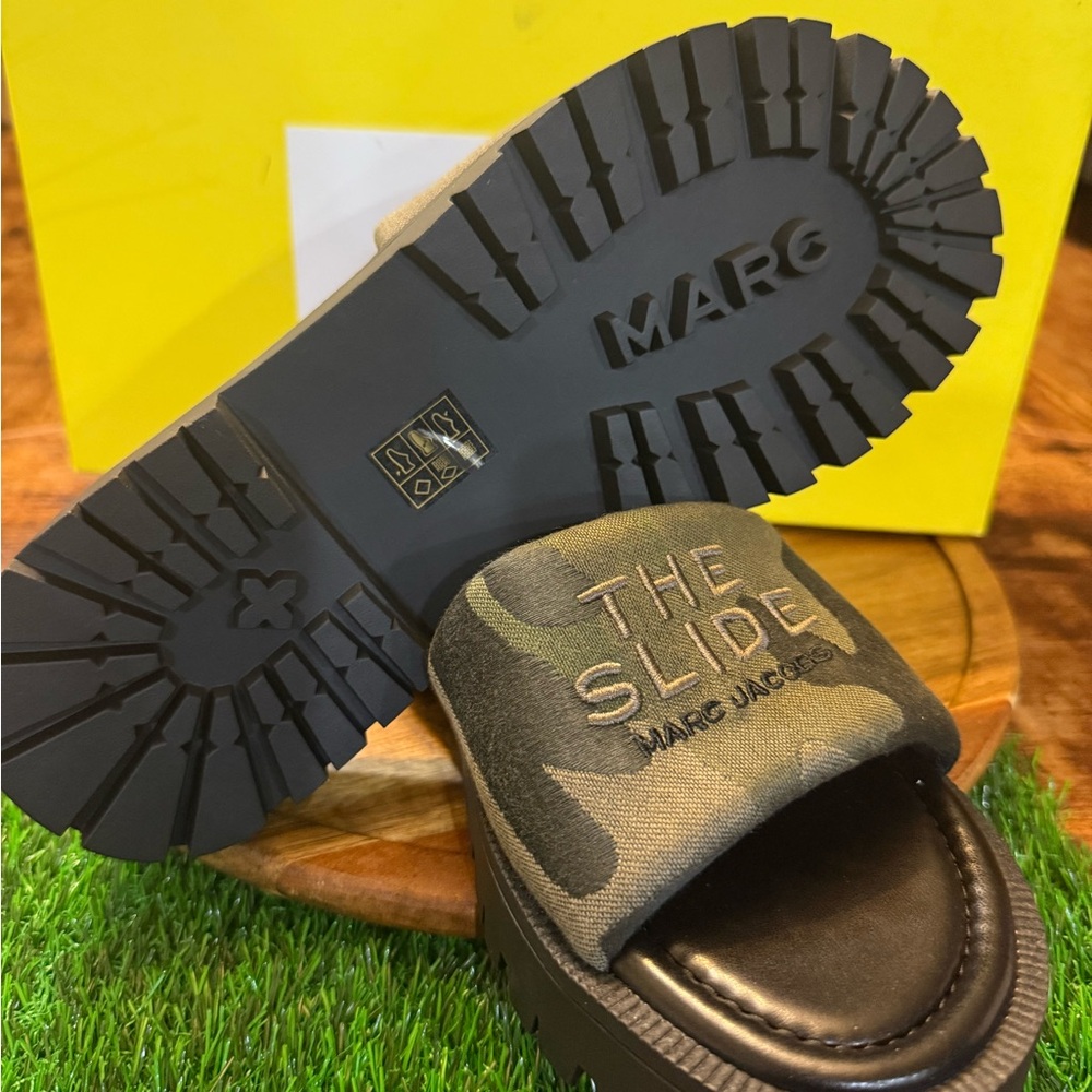 Marc Jacobs Women’s Camo Slide Sandals